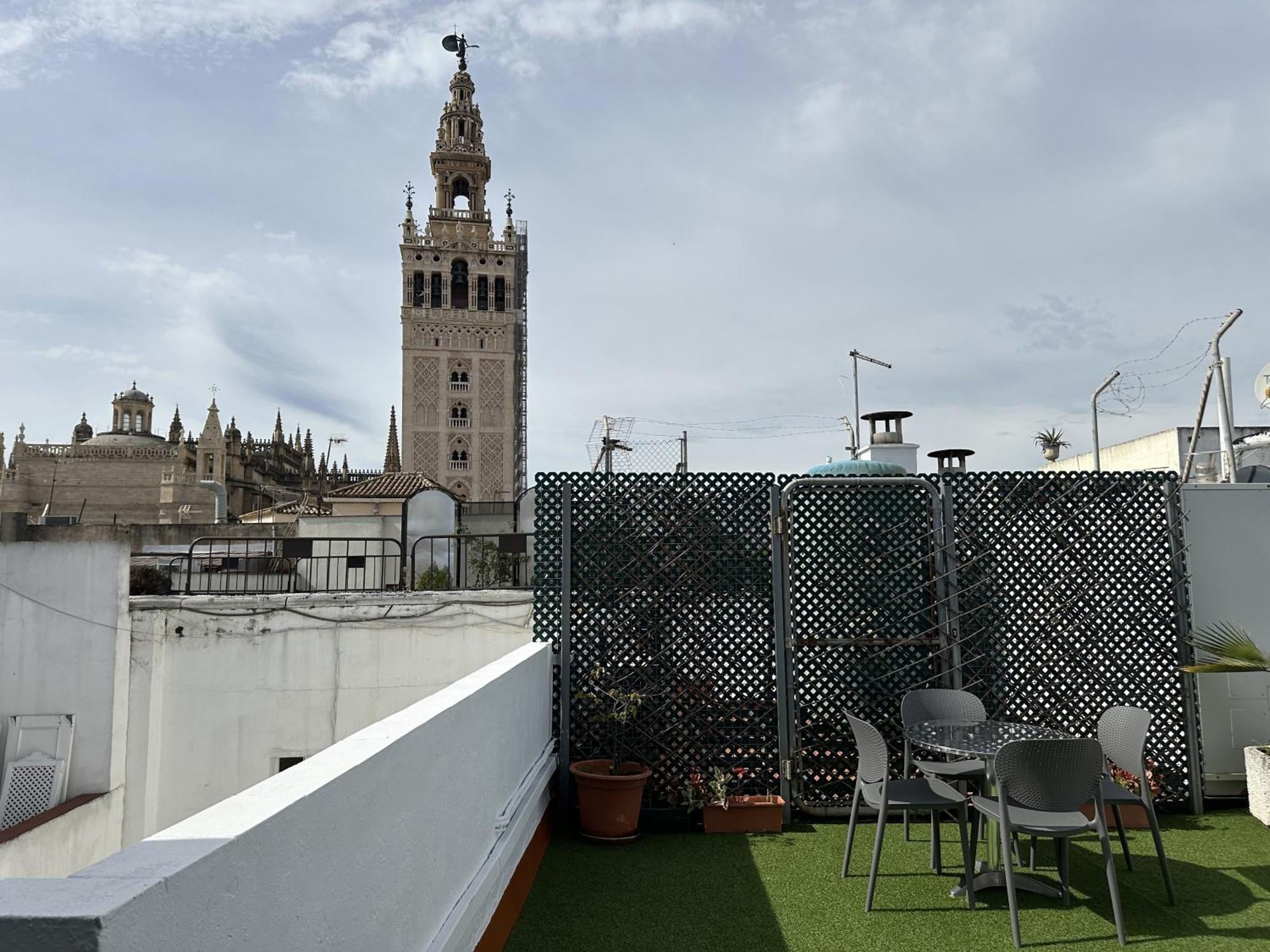 Abades Suite Junto A La Catedral De Sevilla Exterior foto